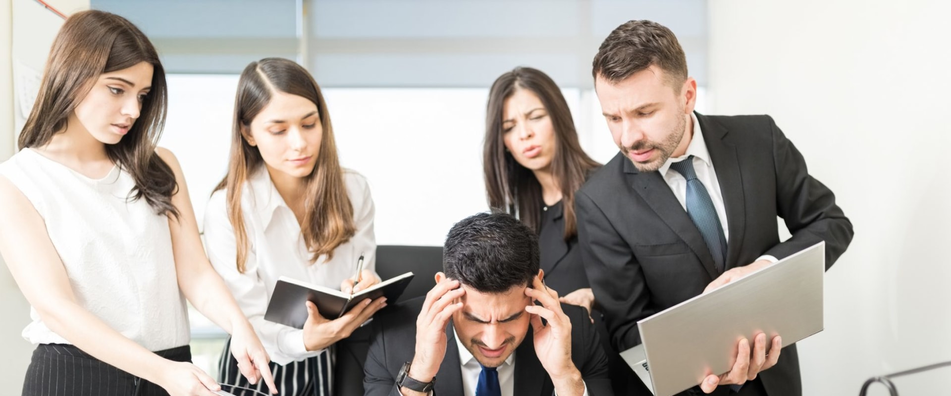 A Comprehensive Look at Reducing Scheduling Conflicts with Construction Management Software