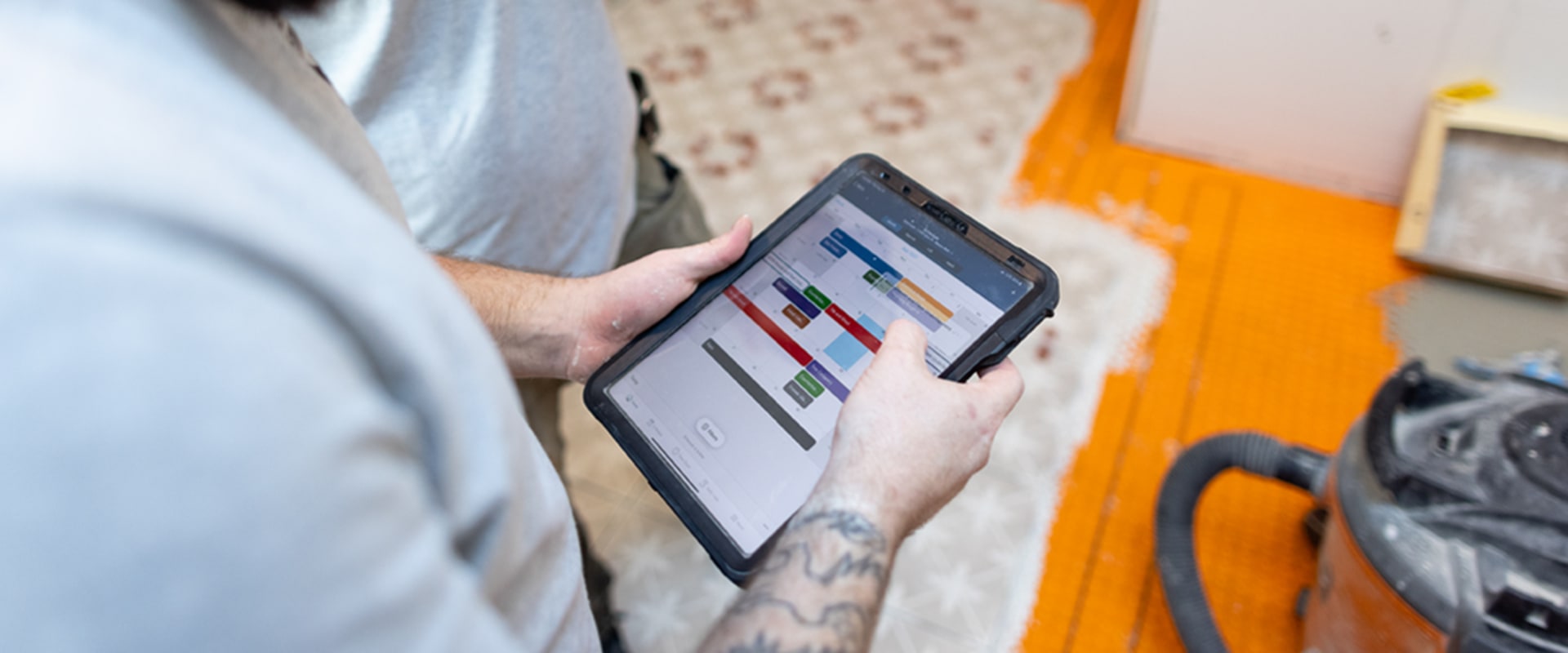 A Comprehensive Guide to Contractor Management Software: Maximizing Efficiency and Streamlining Projects